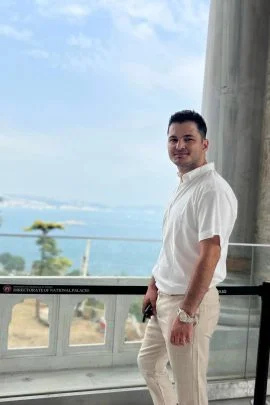 Özgür ÇELİK
